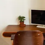 Design Apartment Near Montmarte